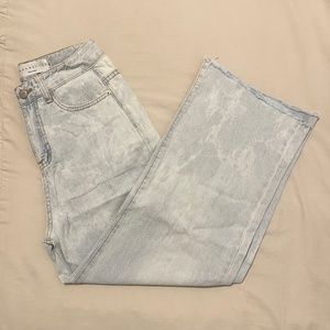 Wide leg tie-dry jeans